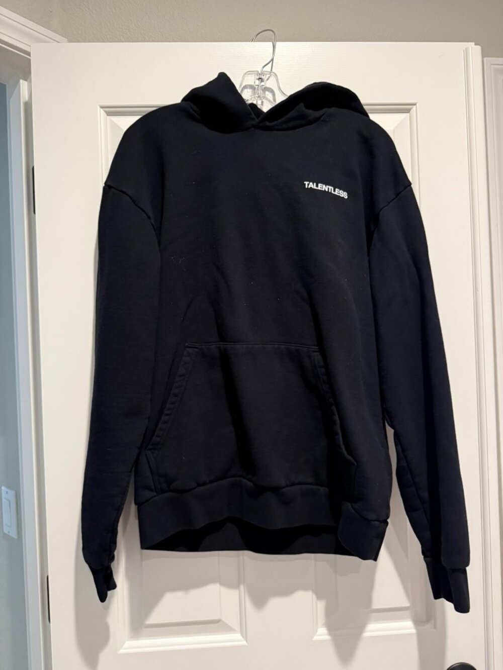 Talentless Essential Black Pullover Hoodie Size Medium